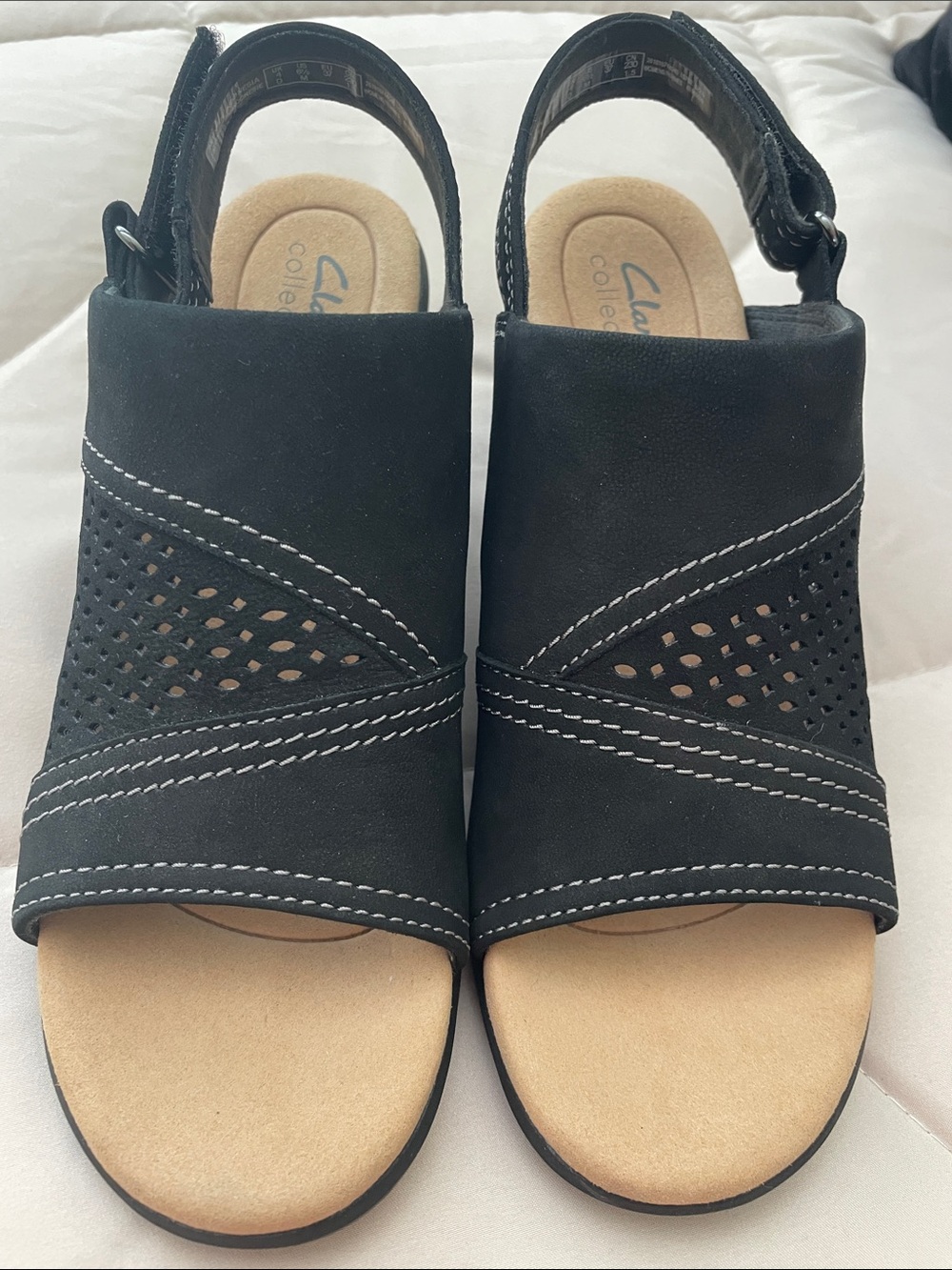 Clarks Collection Black Open-Toe Slingback Wedge Sandals - Like New! Sz 6.5 - Picture 12 of 12
